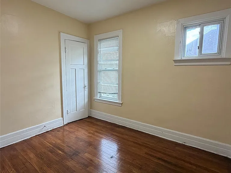 1441 W Euclid St — Photo 10