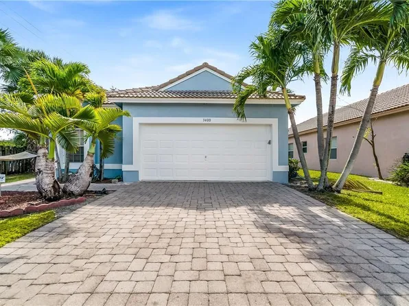 3400 Willow St, Lauderdale Lakes, FL 33311