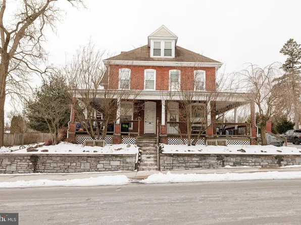 154-164 N Poplar St, Elizabethtown, PA 17022