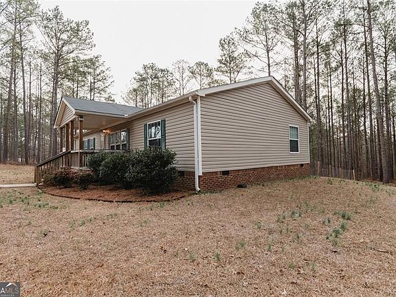 3rd image of 375 Caney Creek Rd