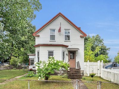 51 Staveley St, Lowell, MA, 01852