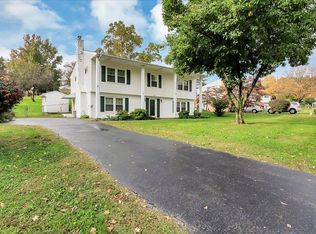 3930 Vauxhall Rd, Roanoke, VA 24018