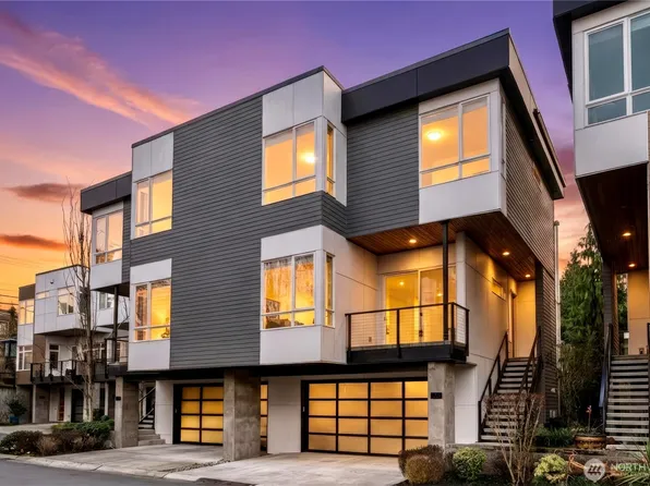 215 4th Court S #8, Kirkland, WA 98033