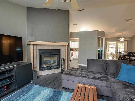 3rd image of 2735 NW 52nd Pl