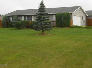 405 E Front St, Battle Lake, MN 56515