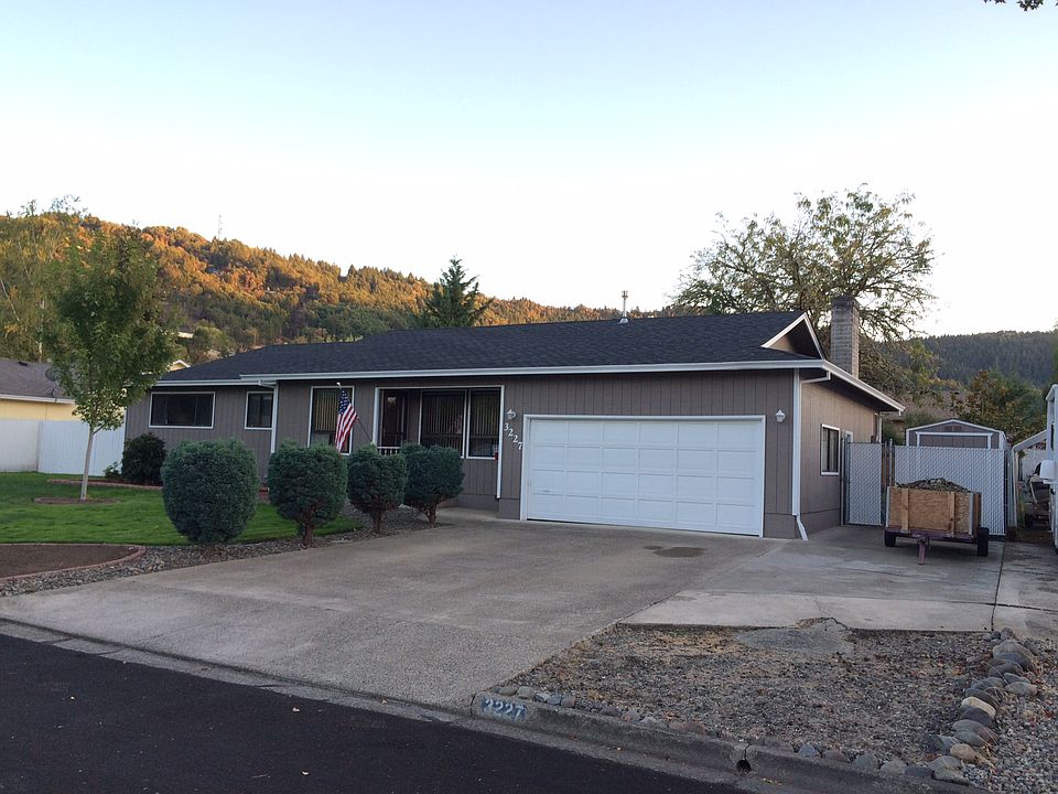 2nd image of 3227 W Lorraine Ave