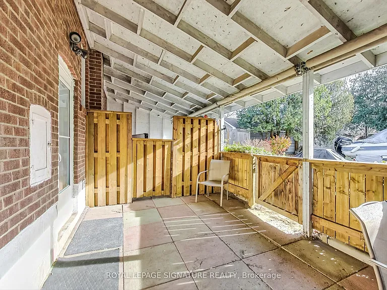 1 Milne Ave — Photo 14