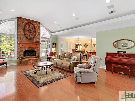 5th image of 519 Southbridge Blvd