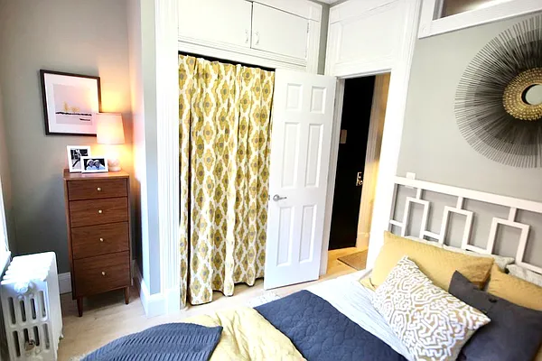 Rented by LJ Sloane Management | media 19