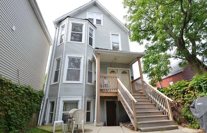 1st image of 3338 N Hoyne Ave APT 2