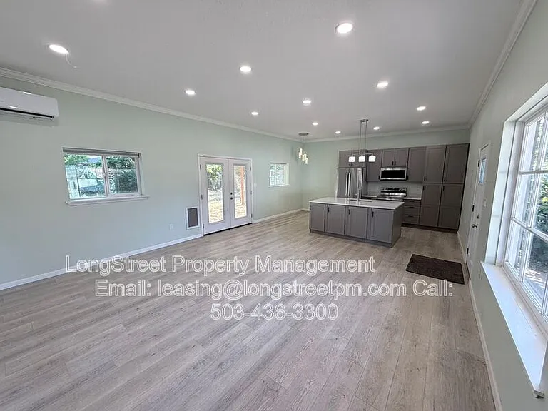 758 Browning Ave S #B — Photo 5