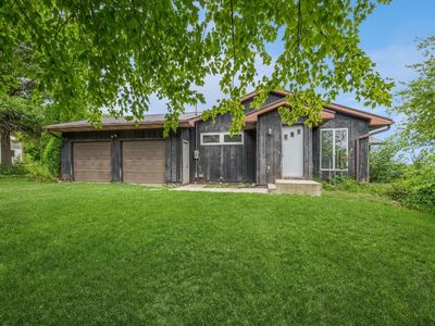 5555 Troy Mills Rd, Walker, IA, 52352