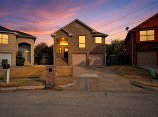1335 Jasmine Dr, Lewisville, TX 75077