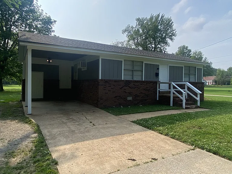 311 S Bond Ave — Photo 9