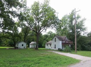 216 W Martin St, El Dorado Springs, MO 64744