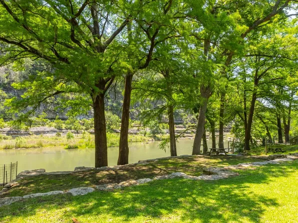 8560 River Rd, New Braunfels, TX 78132