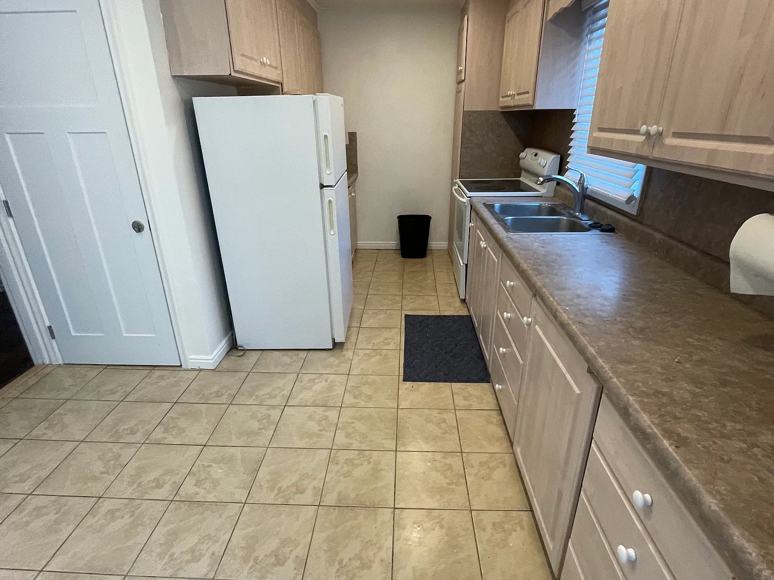 3608 Tyler Ave — Photo 4