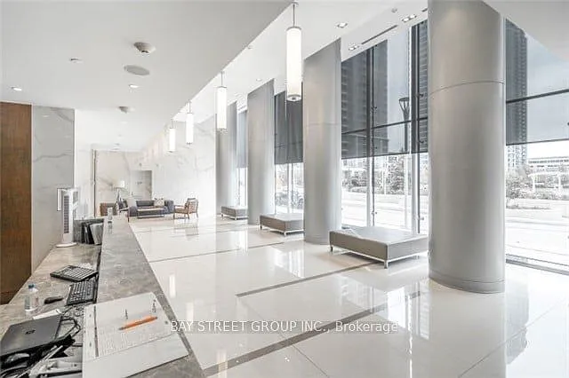 255 Village Green Sq #1108 — Photo 2