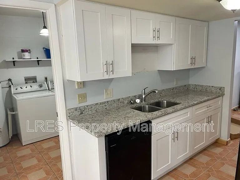 4587 Lighthouse Cir — Photo 5
