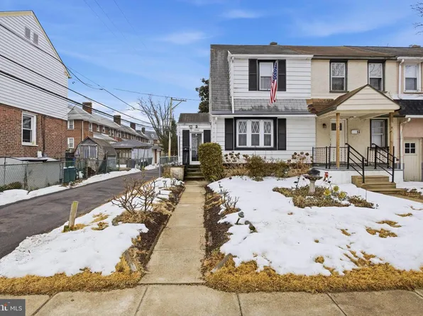 16 Seneca St, Essington, PA 19029