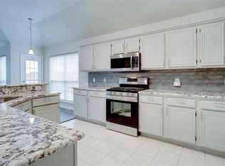 209 Howley Ct, Irving, TX 75063