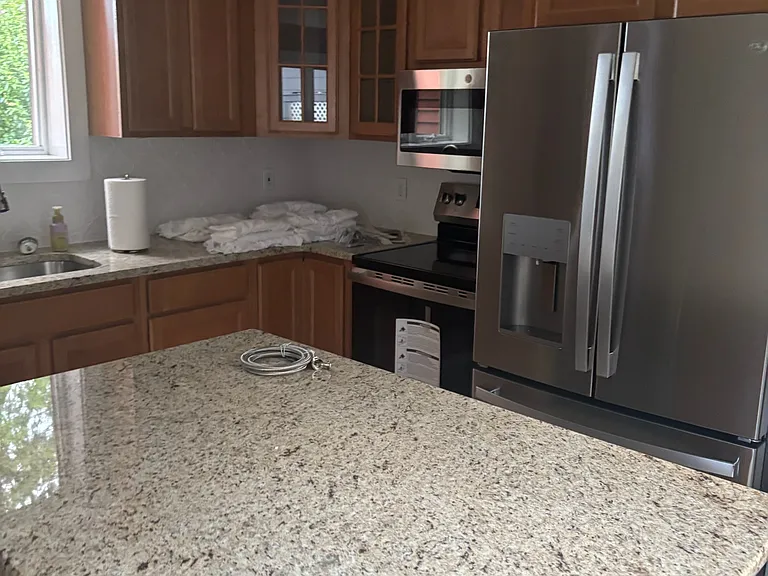 210 Russell St — Photo 11