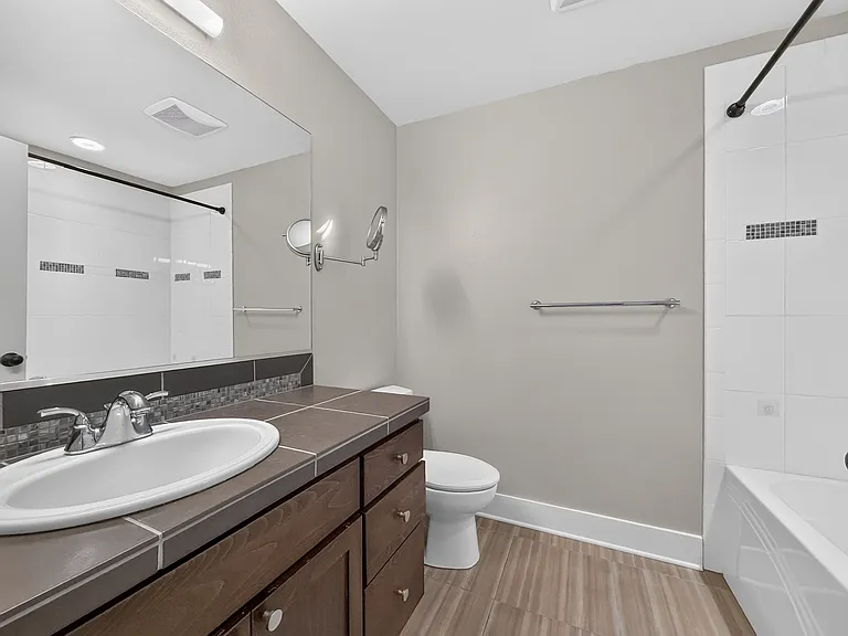 1078 NE High St — Photo 23
