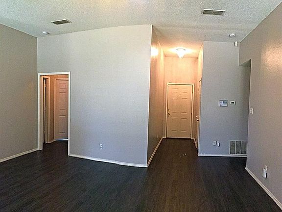 4th image of 7014 Cadillac Blvd
