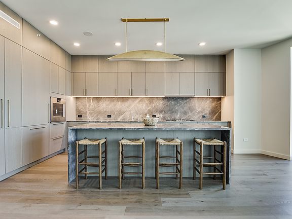 5th image of 202 Nueces St #2506