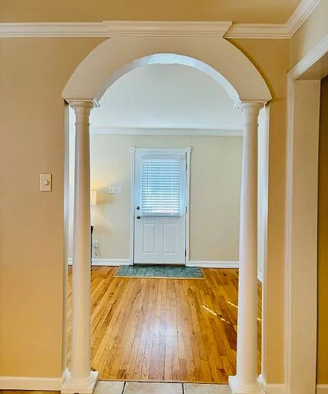 1132 Troy Schenectady Rd #1 — Photo 2