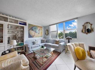 1893 S Ocean Dr APT 209, Hallandale Beach, FL 33009