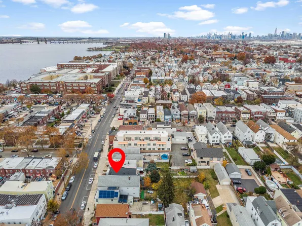 596 Avenue A image 14 of 18