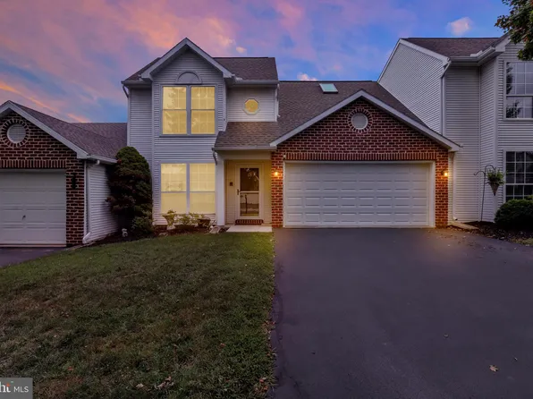 35 Greenfield Dr, Carlisle, PA 17015