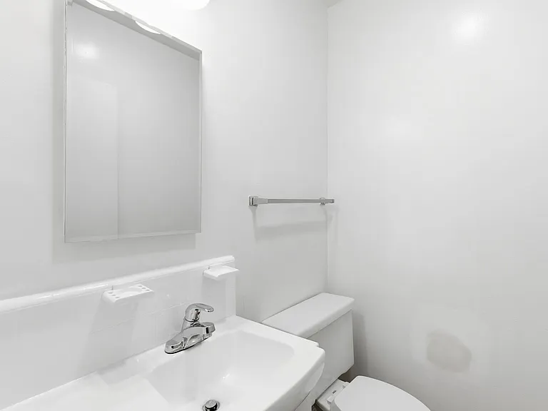 1015 S Westgate Ave — Photo 30