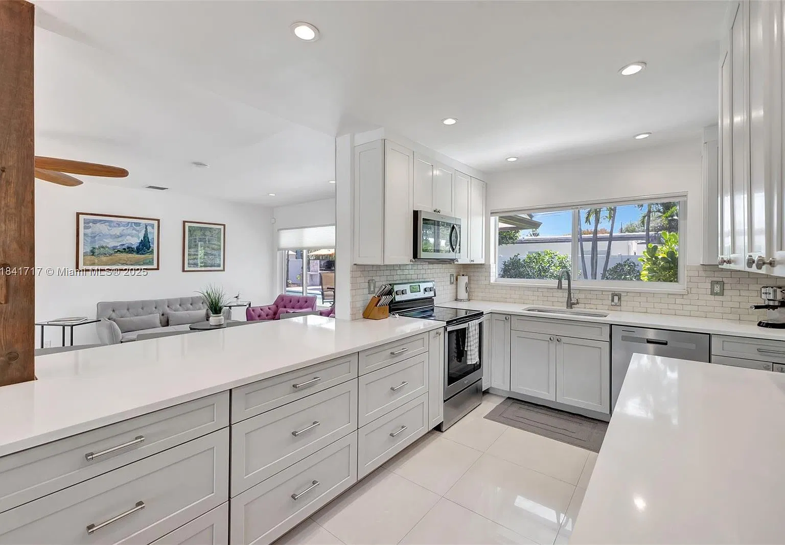 4 bed, 1700 sqft, $6,750 — Photo 3