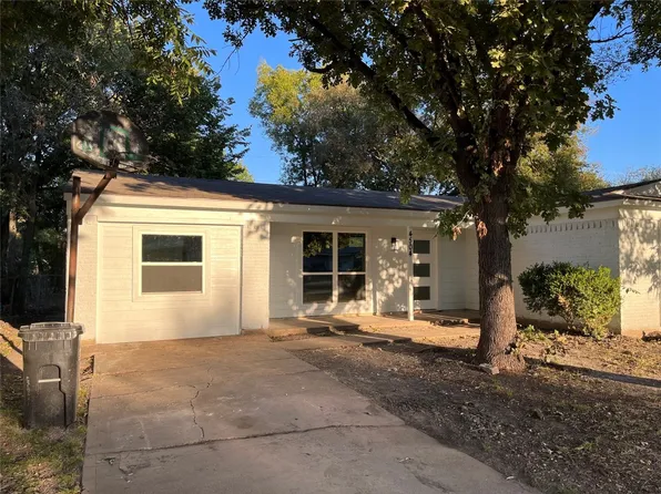 4504 Harvey Dr, Mesquite, TX 75150