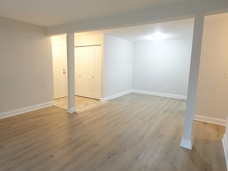 566 Somerset Ln #2 — Photo 11