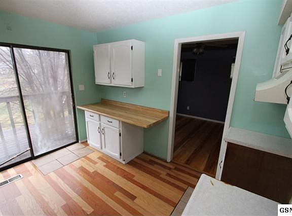 4th image of 528 Tenn Cir