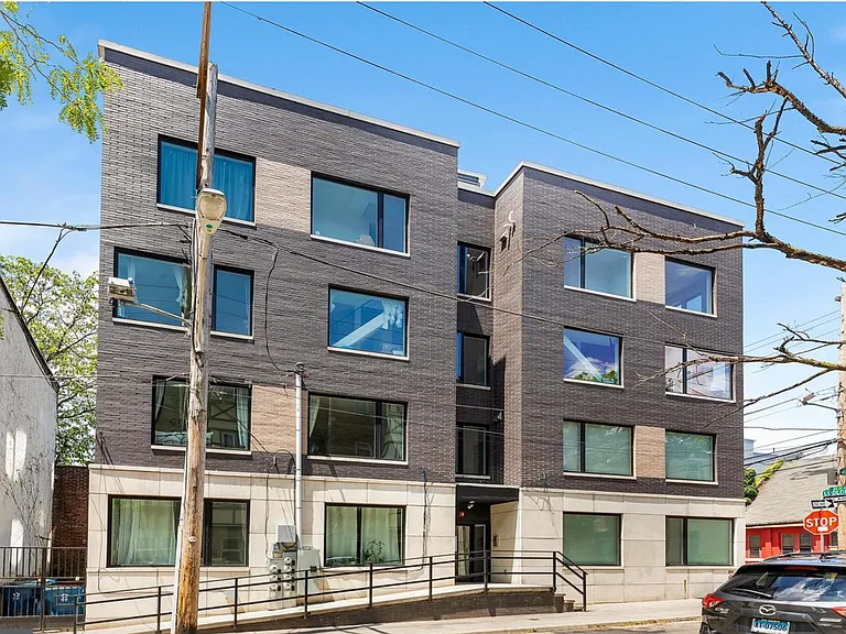 LUDLOW_4100 — Photo 39