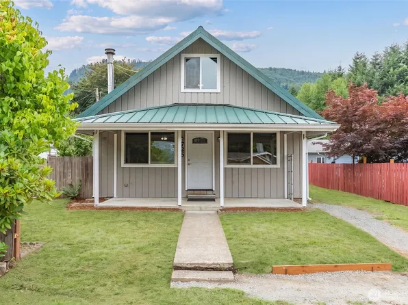 725 W Main Avenue, Morton, WA 98356