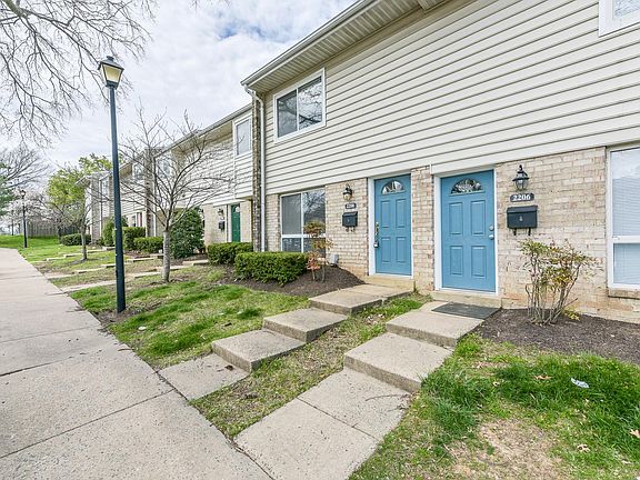 4th image of 2208 Huston Pl