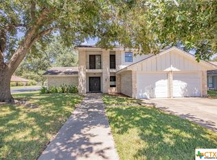 202 Alamogordo Dr, Victoria, TX 77904