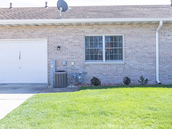 4th image of 1120 Chovan Dr Unit 1120