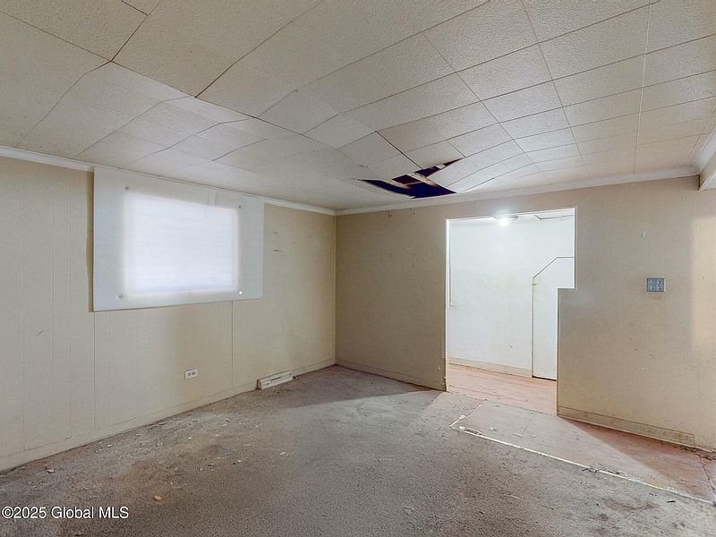 5th image of 1071-1073 Cutler Street