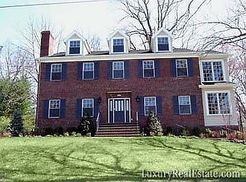 1st image of 206 Smull Ave