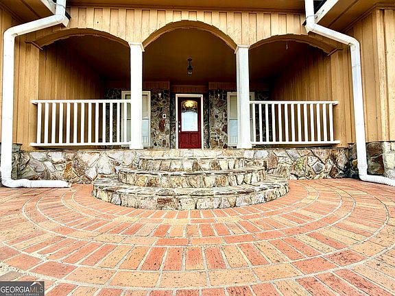 4th image of 2166 State Highway 199