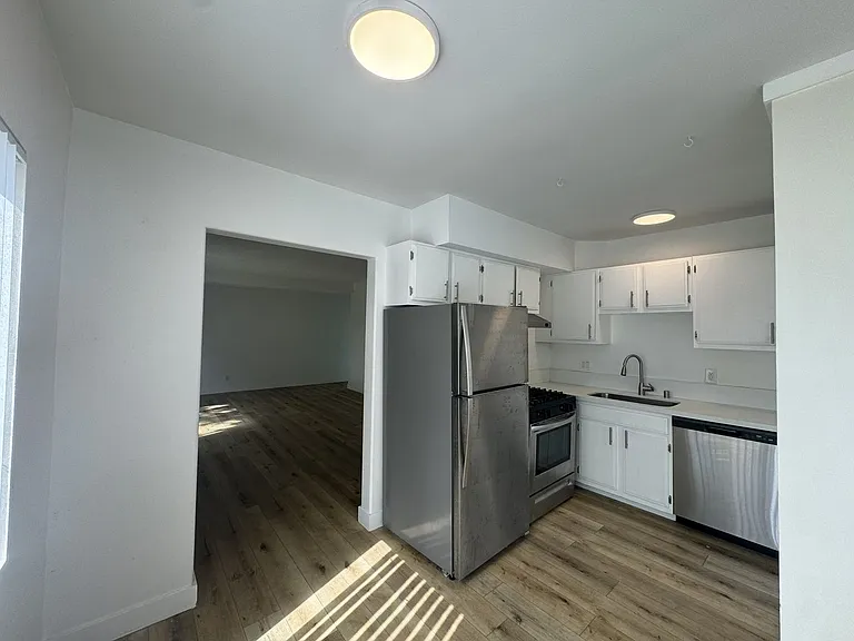 2535 Kansas Ave — Photo 31