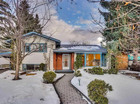 64 Hartford Rd NW, Calgary, AB T2K 2A5