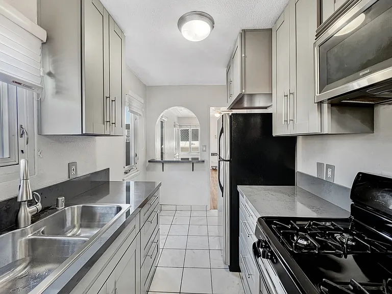 436 Fir St — Photo 6