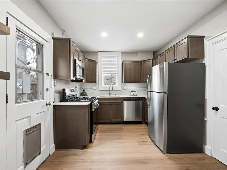 2843 W 27th Ave — Photo 24